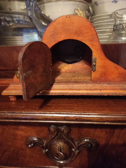 Relógio da Pórtico em madeira