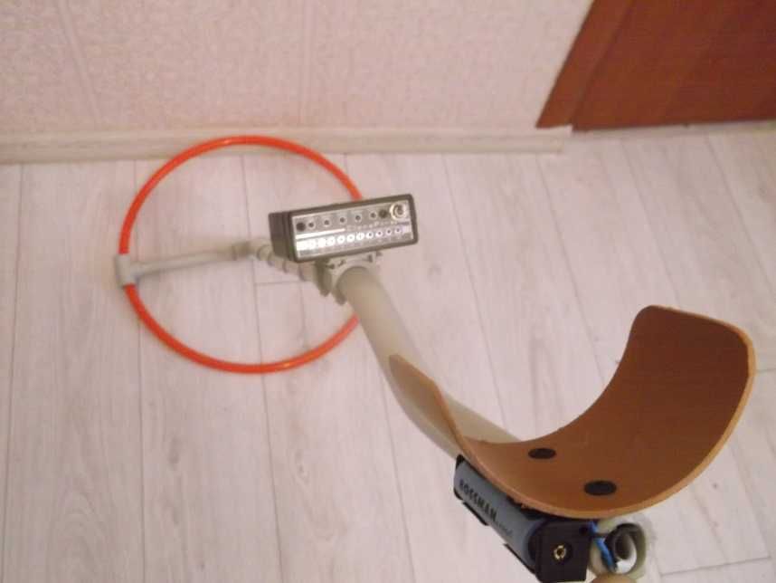 Impulsowy Wykrywacz Metali Detektor metalu zasieg 2.5- 3 m.