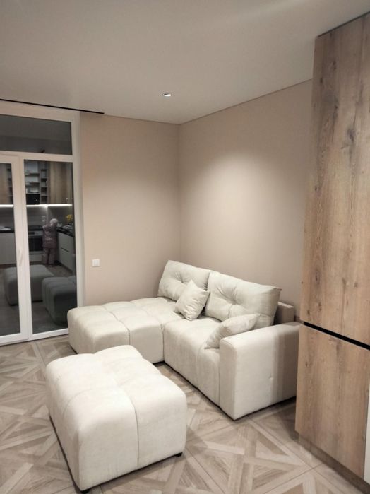 Продаж, 1 кім. квартира, з ремонтом, вул. Роксоляни, новобудова, Львів