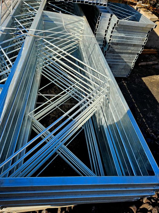 konstrukcja ocynkowana kratownica bindra jeden spad dach garaż 8,4m