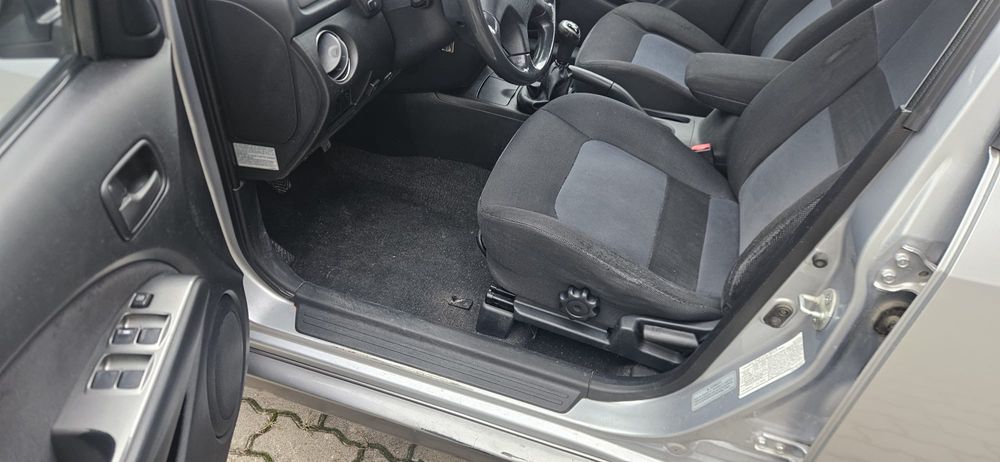 Mitsubishi Outlander 2.0 plus gaz