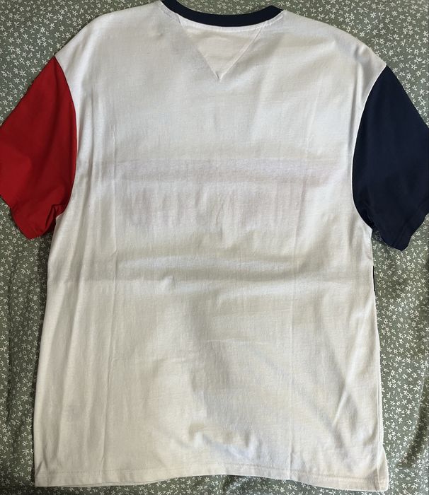 Футболка Tommy Jeans