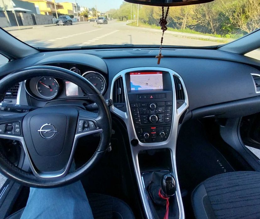 Opel Astra j Sports Tourer