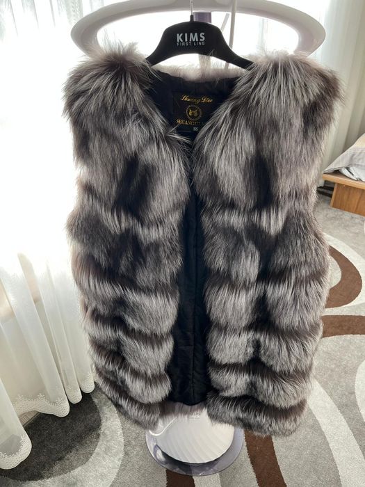 Жилетка меховая мех:чорнобурка