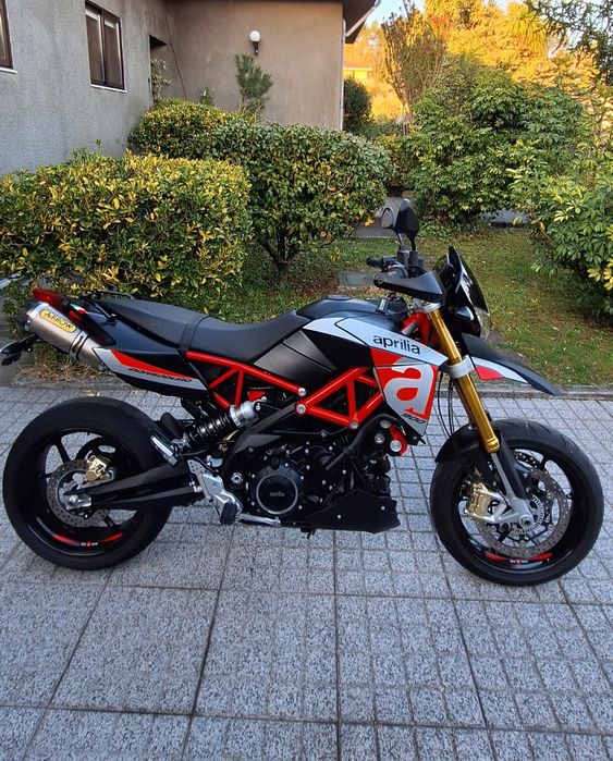 Aprilia Dorsoduro 900