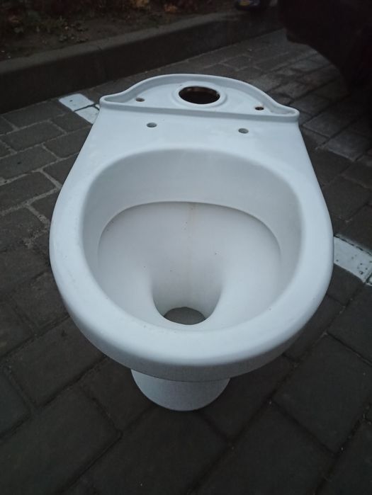 Унітаз б/в під будівництво.