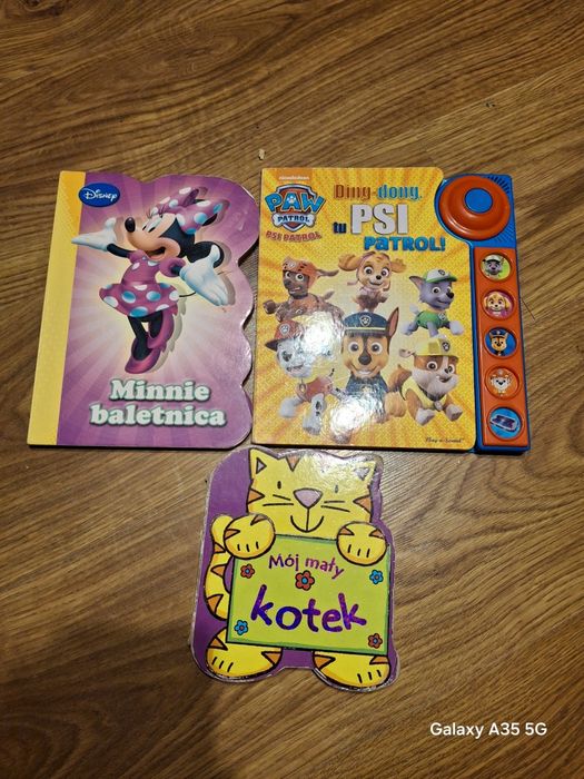 Sprzedam zestaw książek dla dziecka. Psi Patrol,  Minnie.