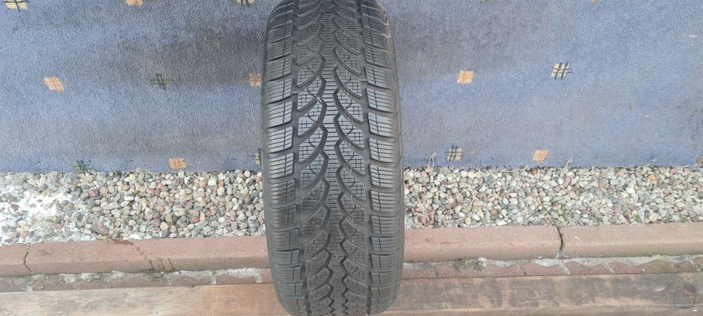 Opona Zimowa Bridgestone 225/55/16 7.2MM 2818 Blizzak LM-32 99H
