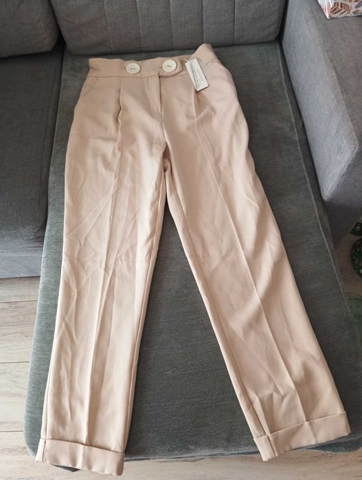 Spodnie damskie beżowe,  w kant, 40 ,nowe z metką