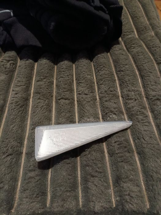 Повторювач повороту правий Renault Megan 2