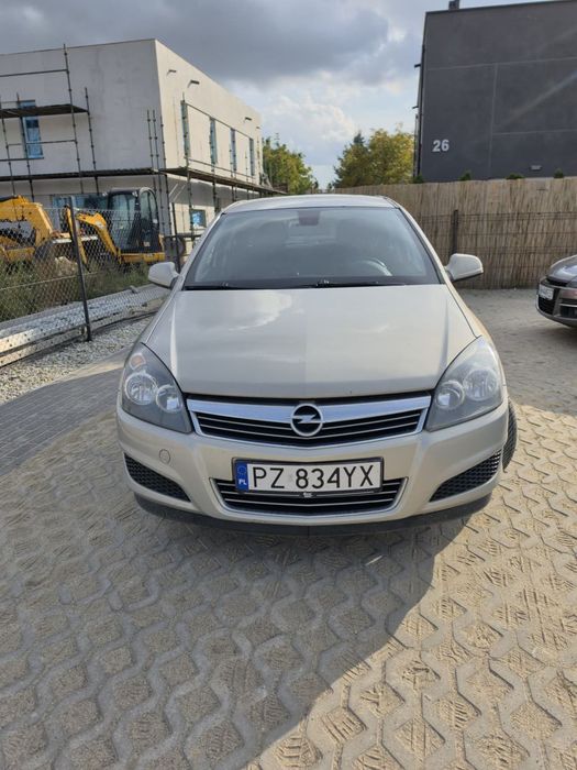 Opel Astra Opel Astra H Kombi, jubileuszowa wersja na 111-lecie marki, z niezawod