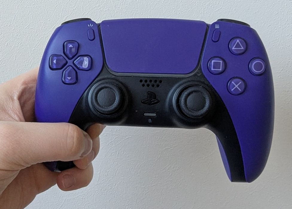 Sony PlayStation 5 Slim 1TB + 2 геймпади + Зарядна станція