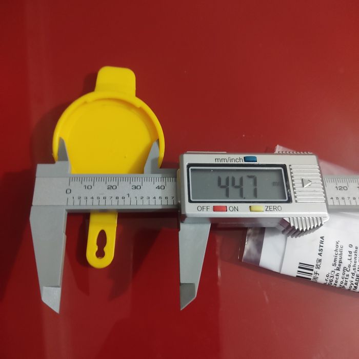 2 Tampas amarelas do depósito de água do limpa vidros de Opel Corsa