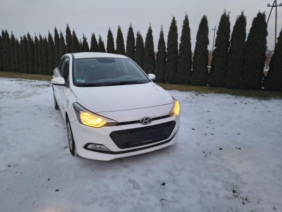 Auto  HYUNDAI  I 20