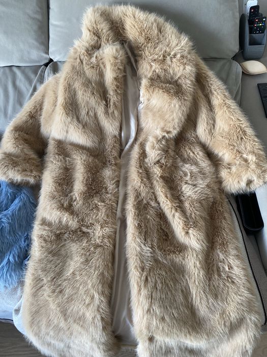 Casaco sobretudo longo NOVO de luxo bege em pele com pelo / veludo