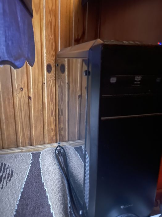 Sprzedam komupter z monitorem 24 cale