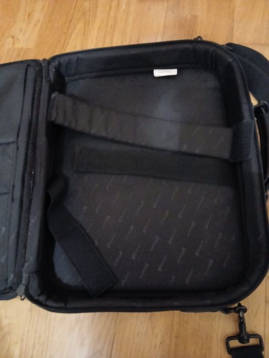 Mala Portátil Targus (Reforçada) – Vários Compartimentos – Como Nova