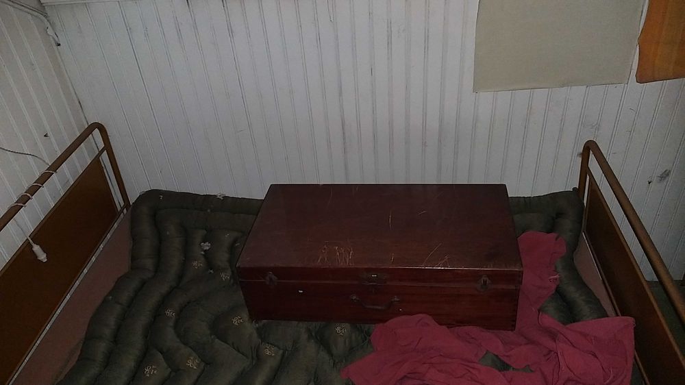 camas de ferro antigas tenho 3