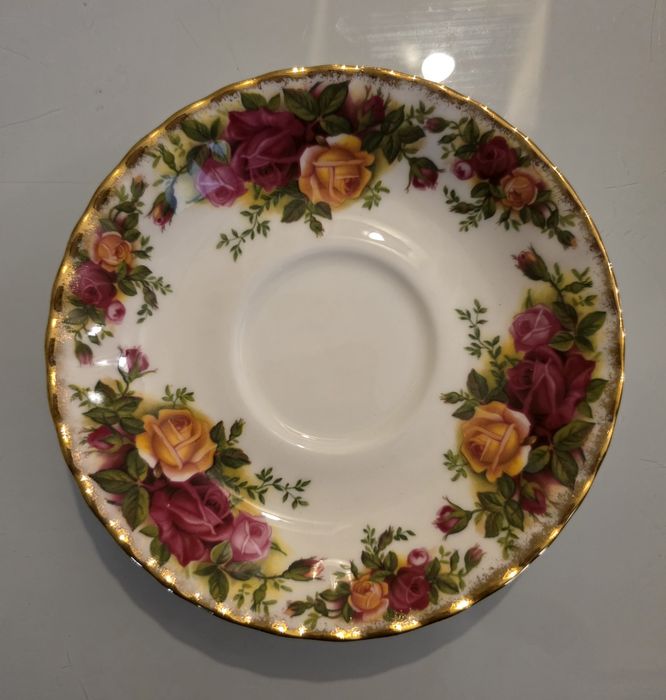 Chávena de chá com prato Old Country Roses Royal Albert.