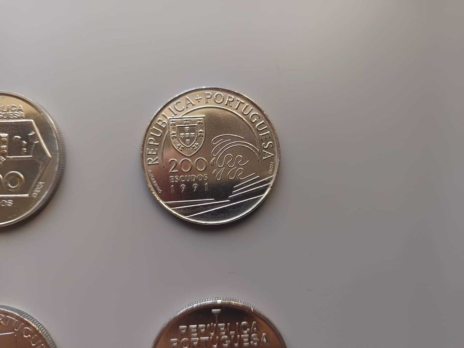 III Série Moedas dos Descobrimentos – Cuproníquel (1991–1992)