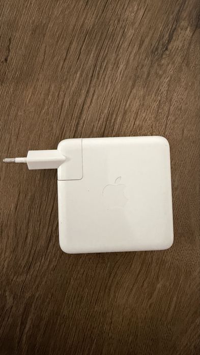 MacBook Pro 13” (2018) – bardzo dobry stan, 512 GB