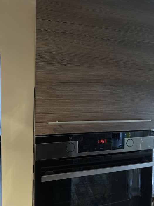 Słupek kuchenny z piekarnikiem Amica