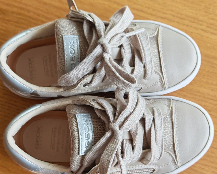Sneakersy dziewczęce /Geox Respira/ 28