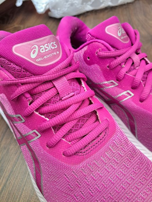 Asics gel-excite 40р-41р жіночі бігові кросівки/nike кросовки 40р/