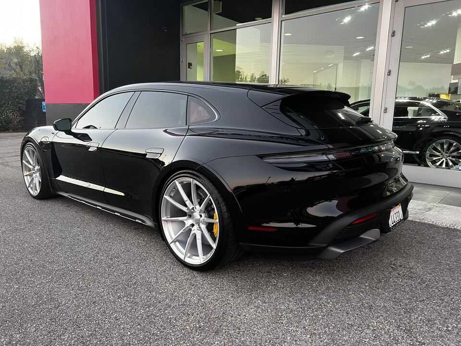 2023 Porsche Taycan Cross Turismo Turbo S