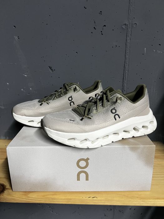 Olive And Desert Cloudtilt Sneakers