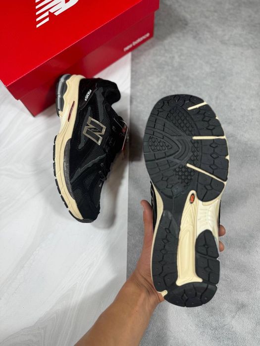 Чоловічі кросівки New Balance 1906D Gore Tex Black White