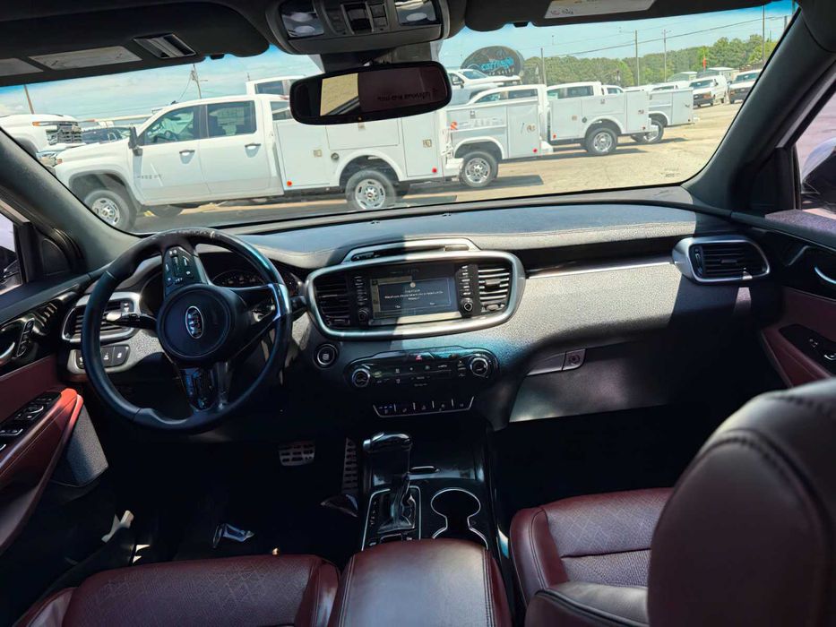 Kia Sorento SX Limited      2016