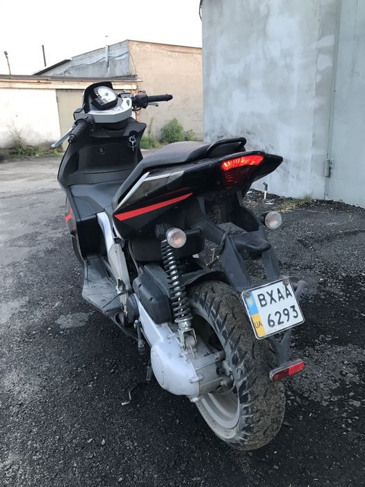 Скутер Derbi gp1