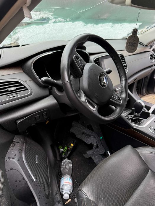 Renault Talisman під відновлення