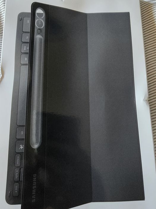 Samsung Book Cover Keyboard Slim Tab s10+ s9+ s9 fe+