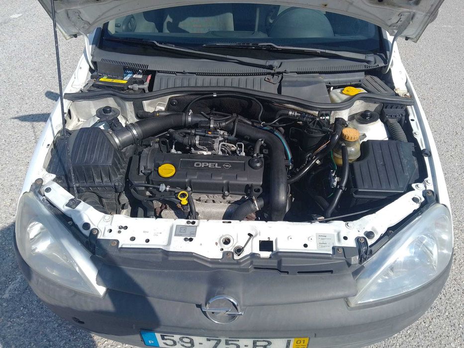 Vendo Opel Corsa C 1.7 comercial (2001) fiável e económico