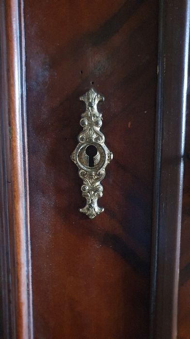 Solidna szafa antyk piekna