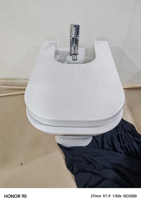 vide com tampa e torneira