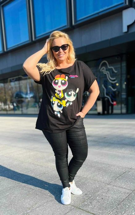 Czarna dłuższa bluzeczka ATOMÓWKI r.od 48 do 56 MEGA