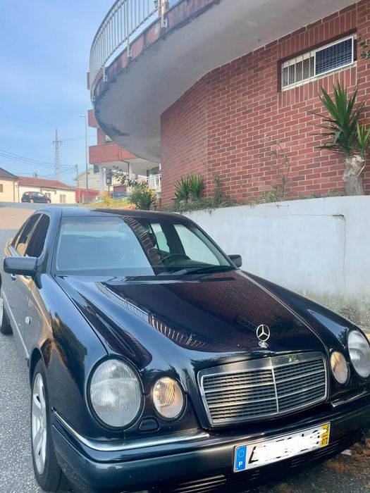 Mercedes W210 300 TD