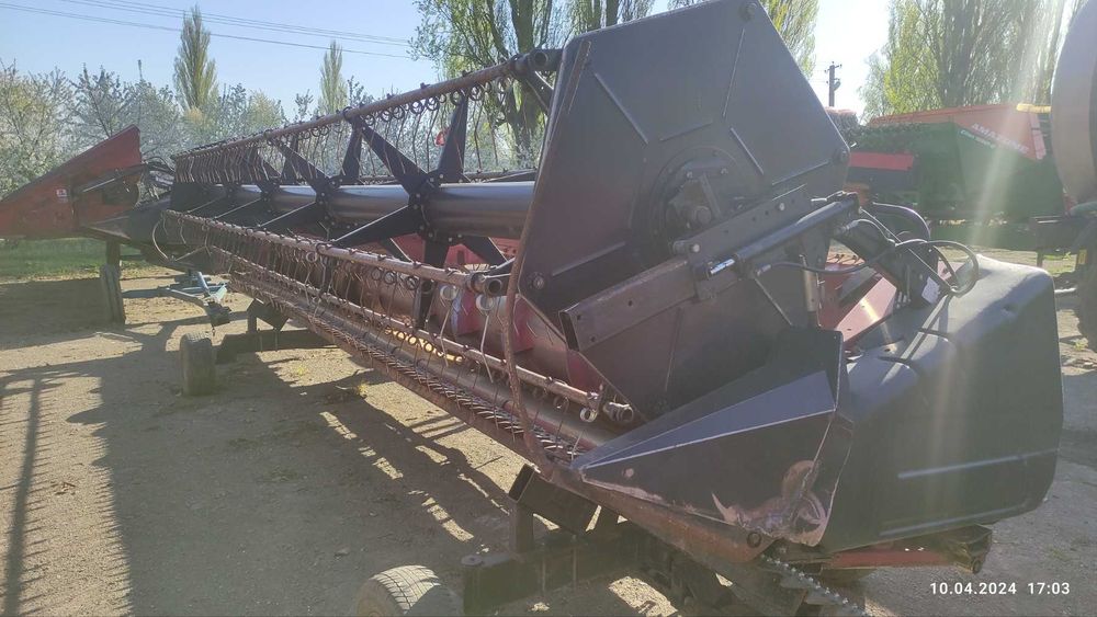 Комбайн Case-2388 з жаткою CASE 2020 Flex 7,6м з Підрібнювачем соломи