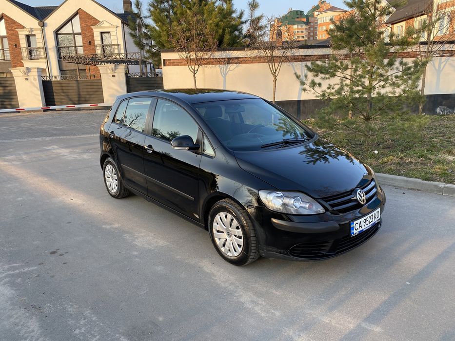 Volkswagen Golf Plus 2005 1.4 Мпі Бензин