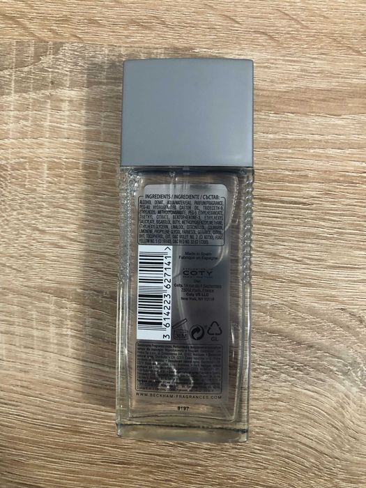 David Beckham Rescpect szklany dezodorant 75ml