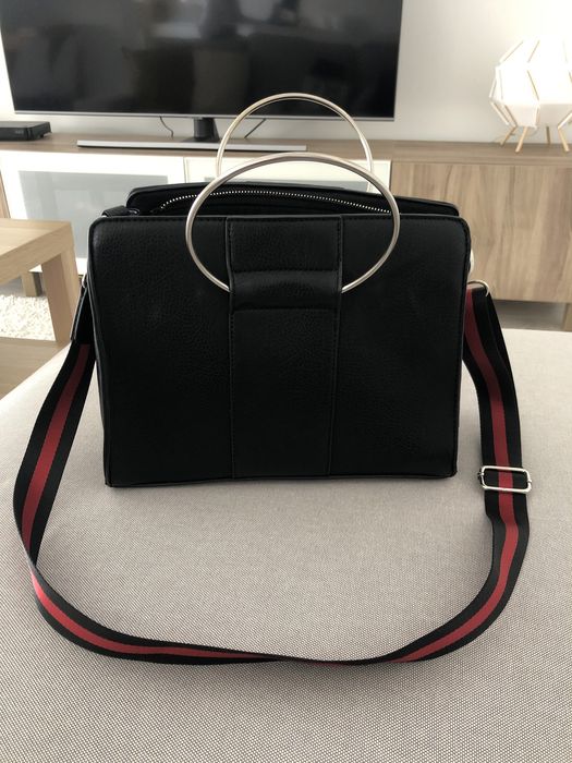 Mala de senhora preta