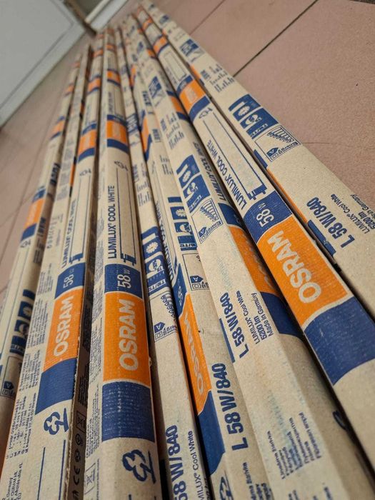 Świetlówki L58 W/840,  32 szt.