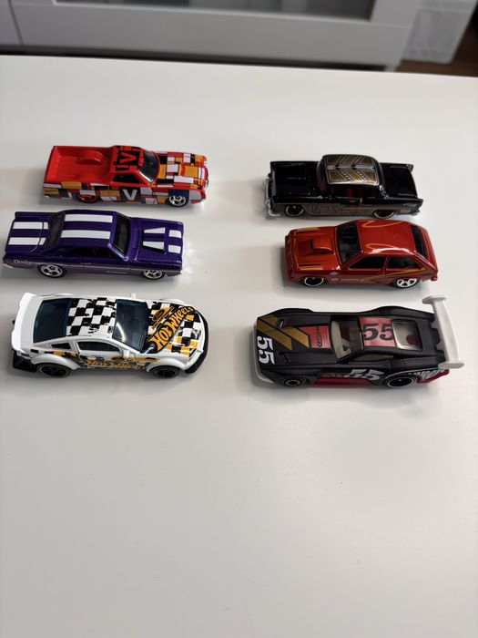 Hot wheels 6 szt. Luzaki