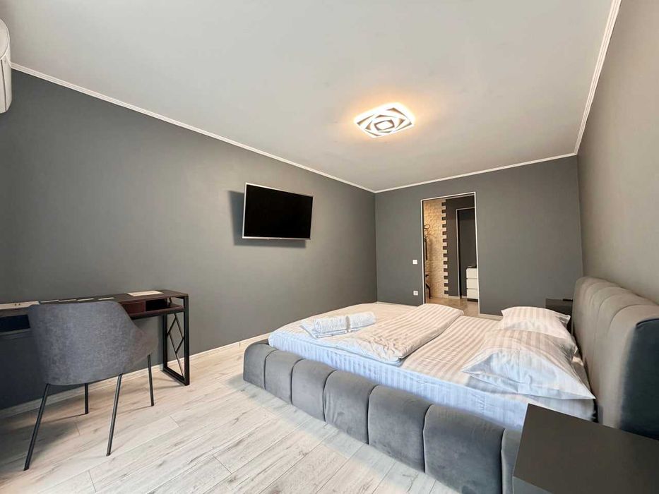 ApartPoltava 1-bedroom з великою кухнею та шикарною панорамою