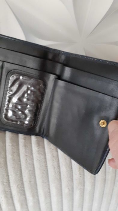 Mały portfelik skórzany