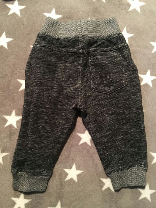 Продається  дитяча джинсова куртка і спортивні штани