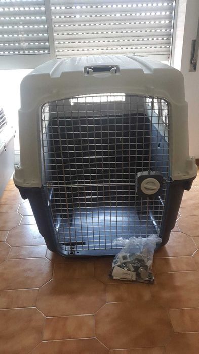Caixa Transportadora para Cães IATA Gigante 120x76x88